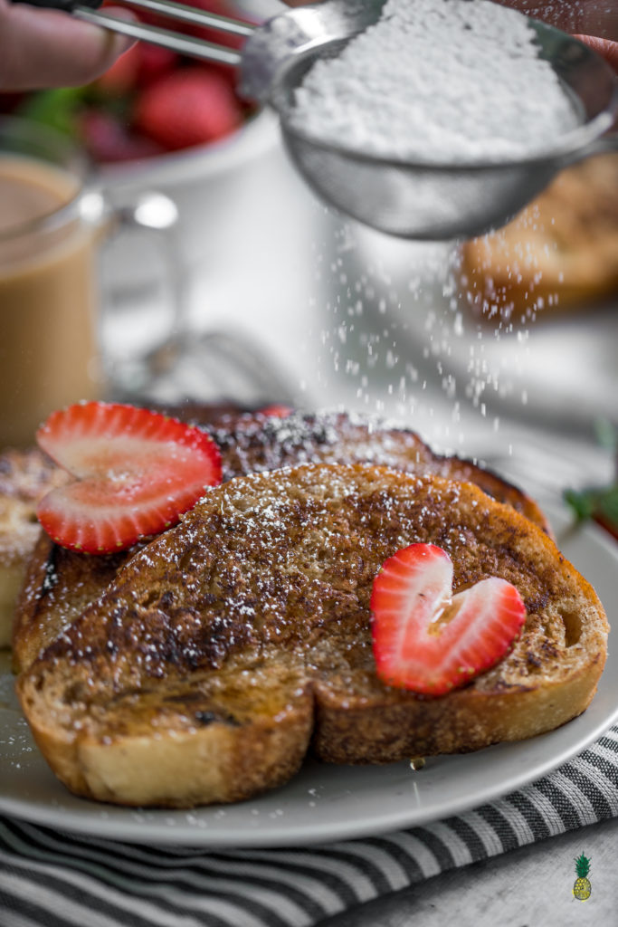 An easy 6-ingredient vegan french toast! The classic comfort breakfast taken for the twist with the addition of protein-rich chickpea flour and 100% plant-based ingredients--tastier and healthier than the traditional recipe! #vegan #breakfast #veganbreakfast #oilfree #easyrecipe #veganized #musttryvegan #toast #french #entree #meal #kids