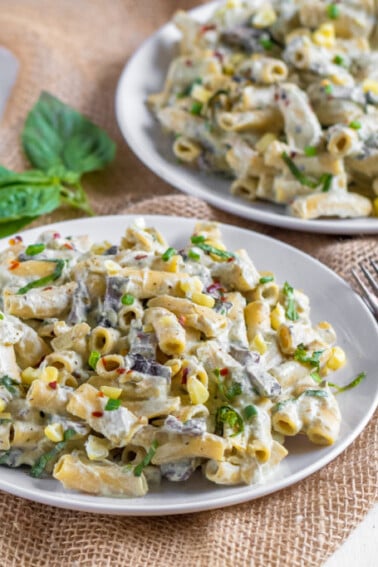 Creamy vegan alfredo that is healthy & gluten-free! Roasted Corn Alfredo Pasta {gluten & oil-free} sweetsimplevegan.com #vegan #glutenfree #pasta #alfredo #veganalfredo