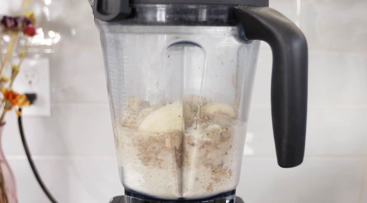blending batter for Chocolate Peanut Butter Protein Baked Oatmeal in vitamix