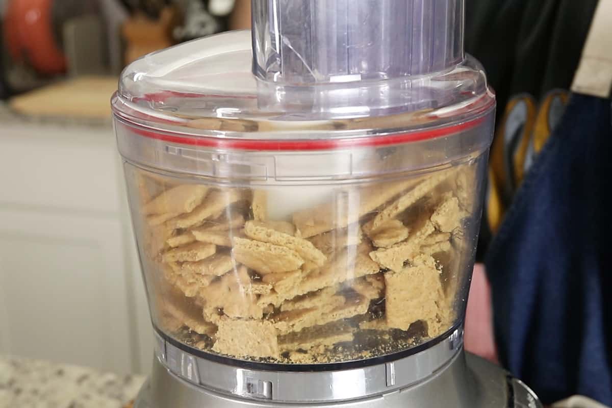 making a vegan Graham Cracker Crust in a food processor