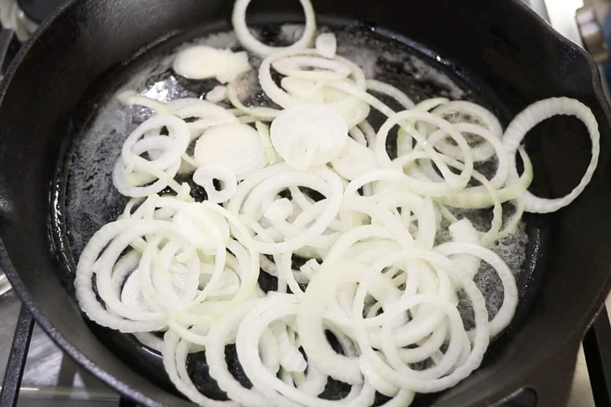 caramelizing onions in cast iron skillet